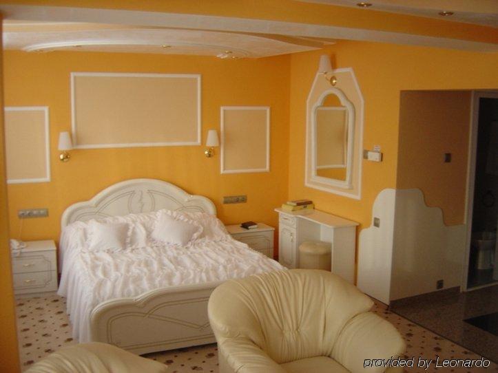 באיה מארה Hotel Carpati חדר תמונה