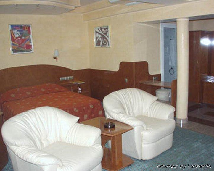 באיה מארה Hotel Carpati חדר תמונה
