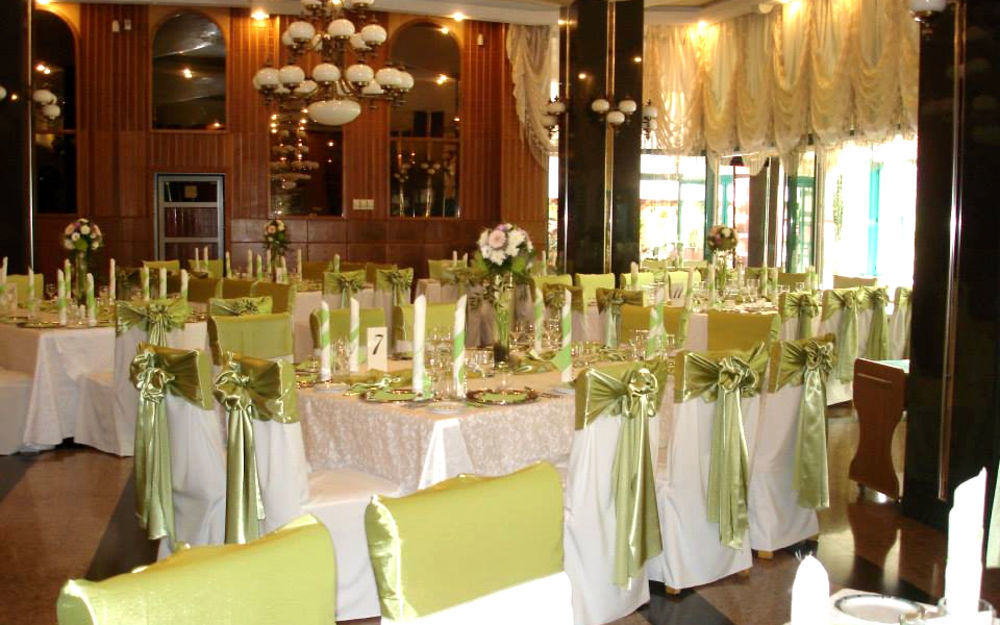 באיה מארה Hotel Carpati מראה חיצוני תמונה